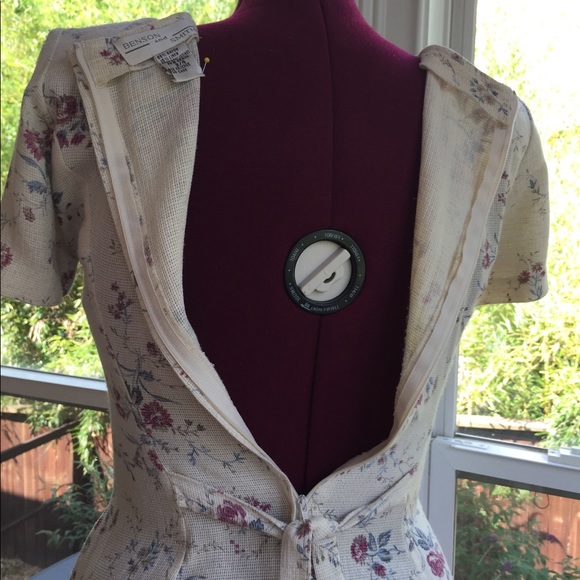 Flattering linen/rayon fitted waist front buttons - Picture 3 of 8